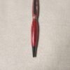 Stylo en résine rouge