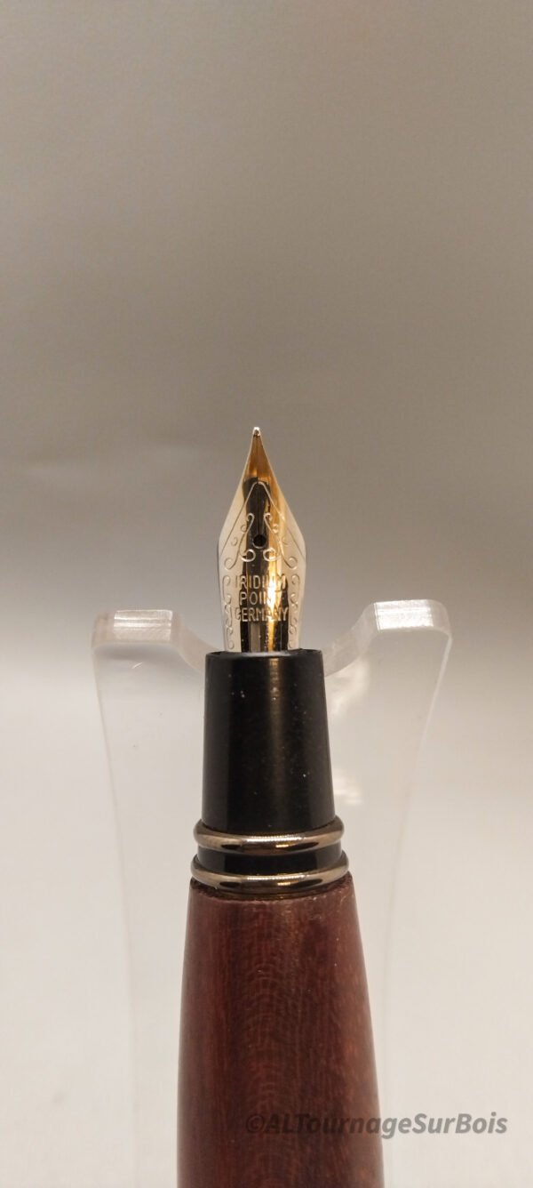 Stylo plume en Amarante